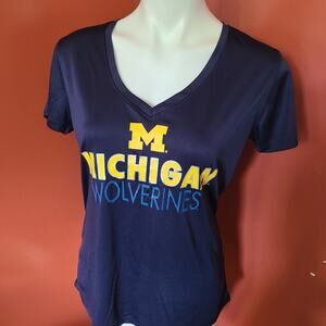 Michigan Short Sleeve V Neck Tshirt Size Large